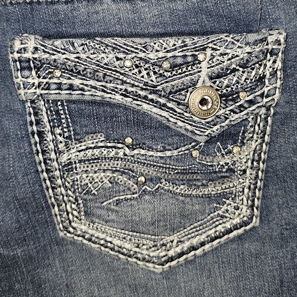 MAURICES Women's Blue Embellished Jeans Size 1/2 REG